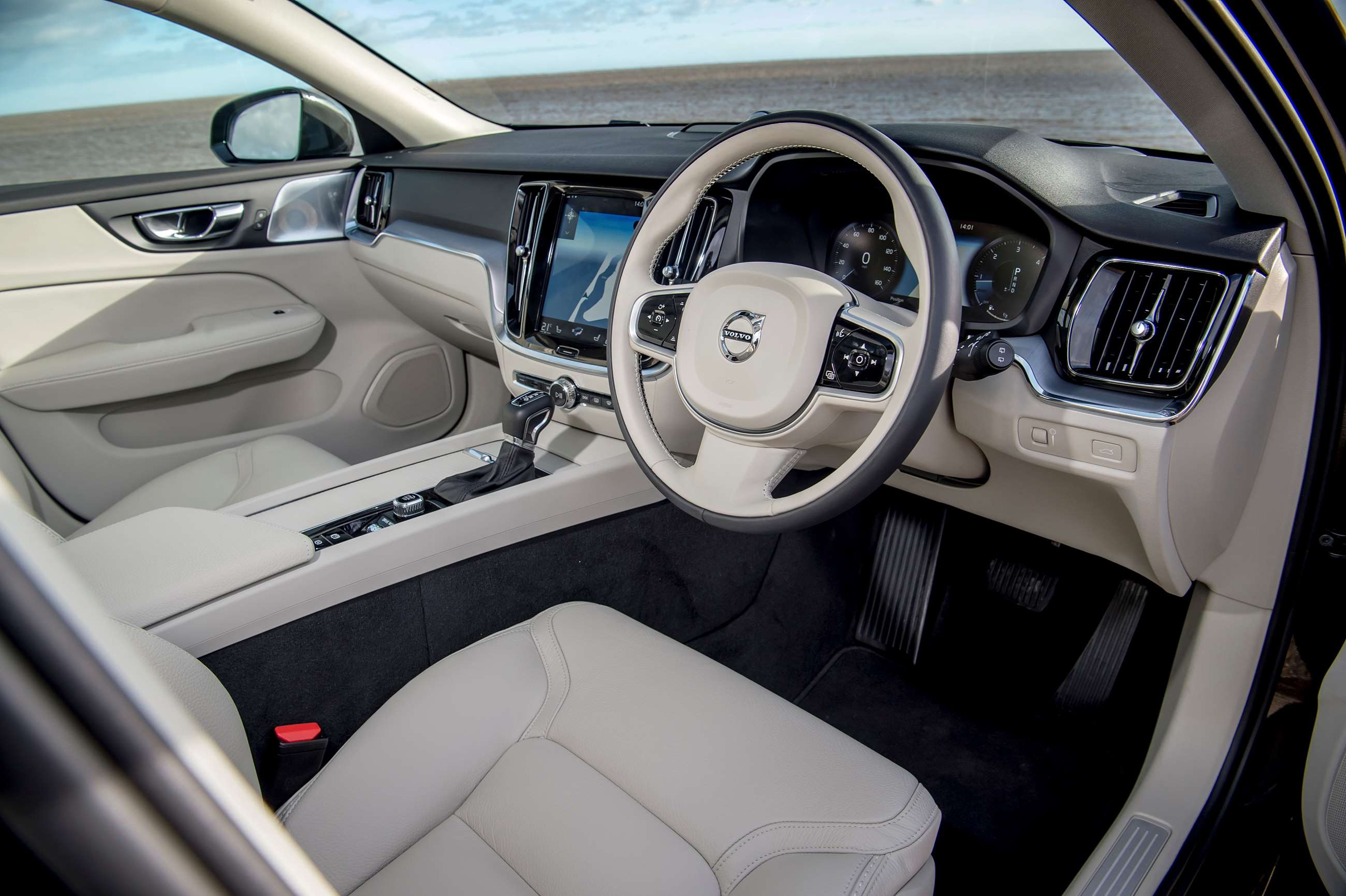 Review 19 Volvo V60 Cross Country Review 19 Volvo V60 Cross Country