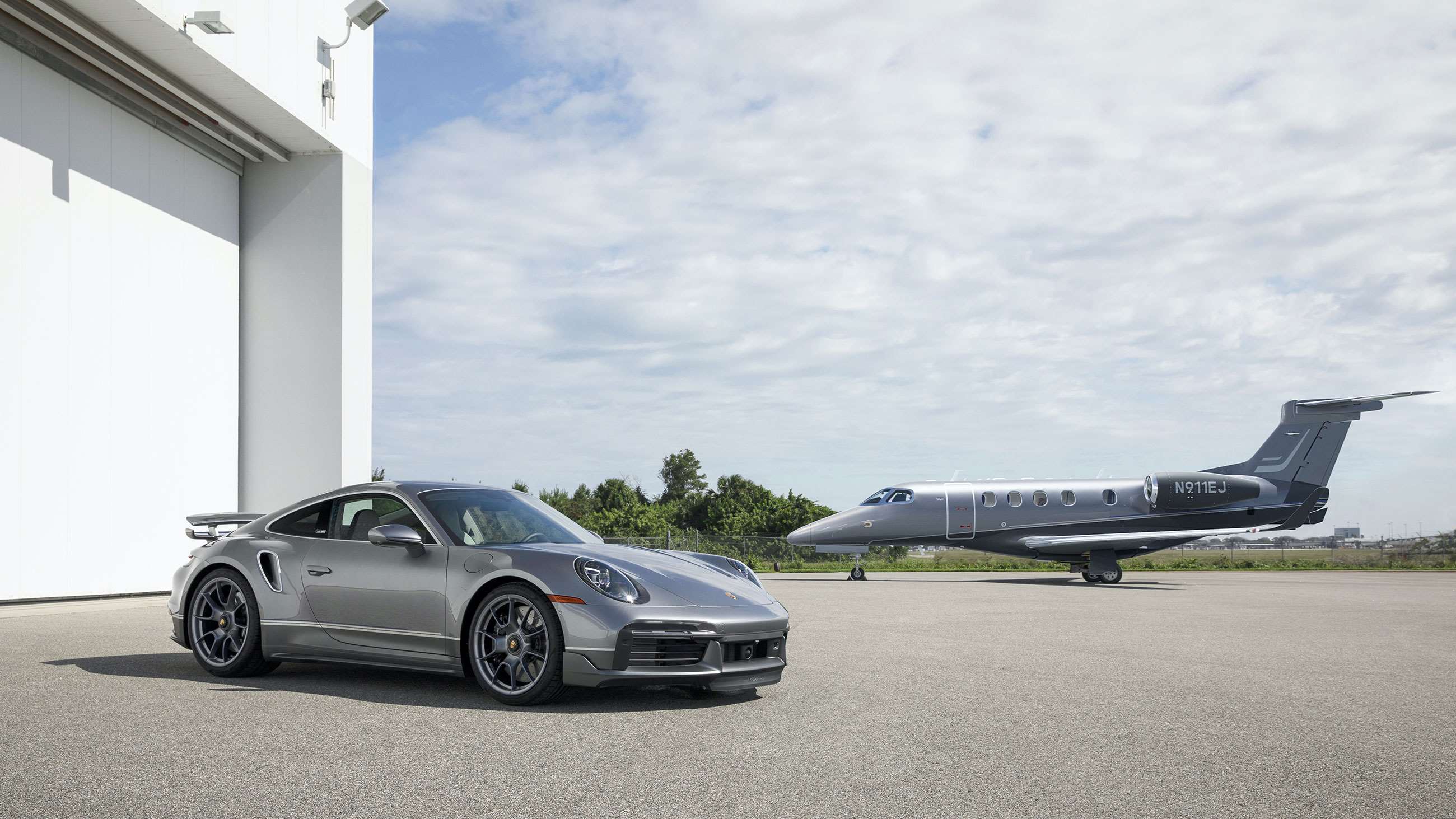 You can buy a 911 Turbo S to match your private jet | GRR