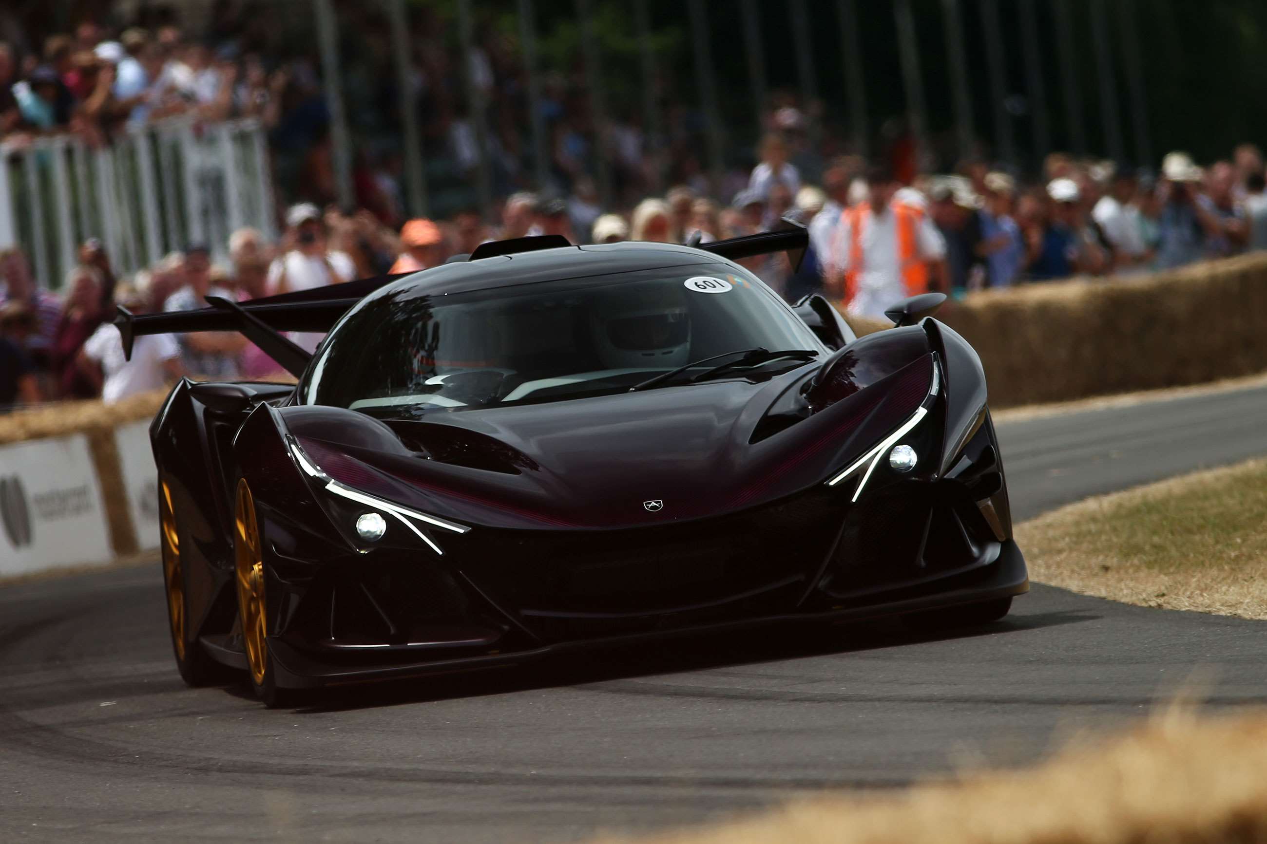 Best-German-Cars-On-Sale-2021-8-Apollo-IE-Goodwood-04122020.jpg