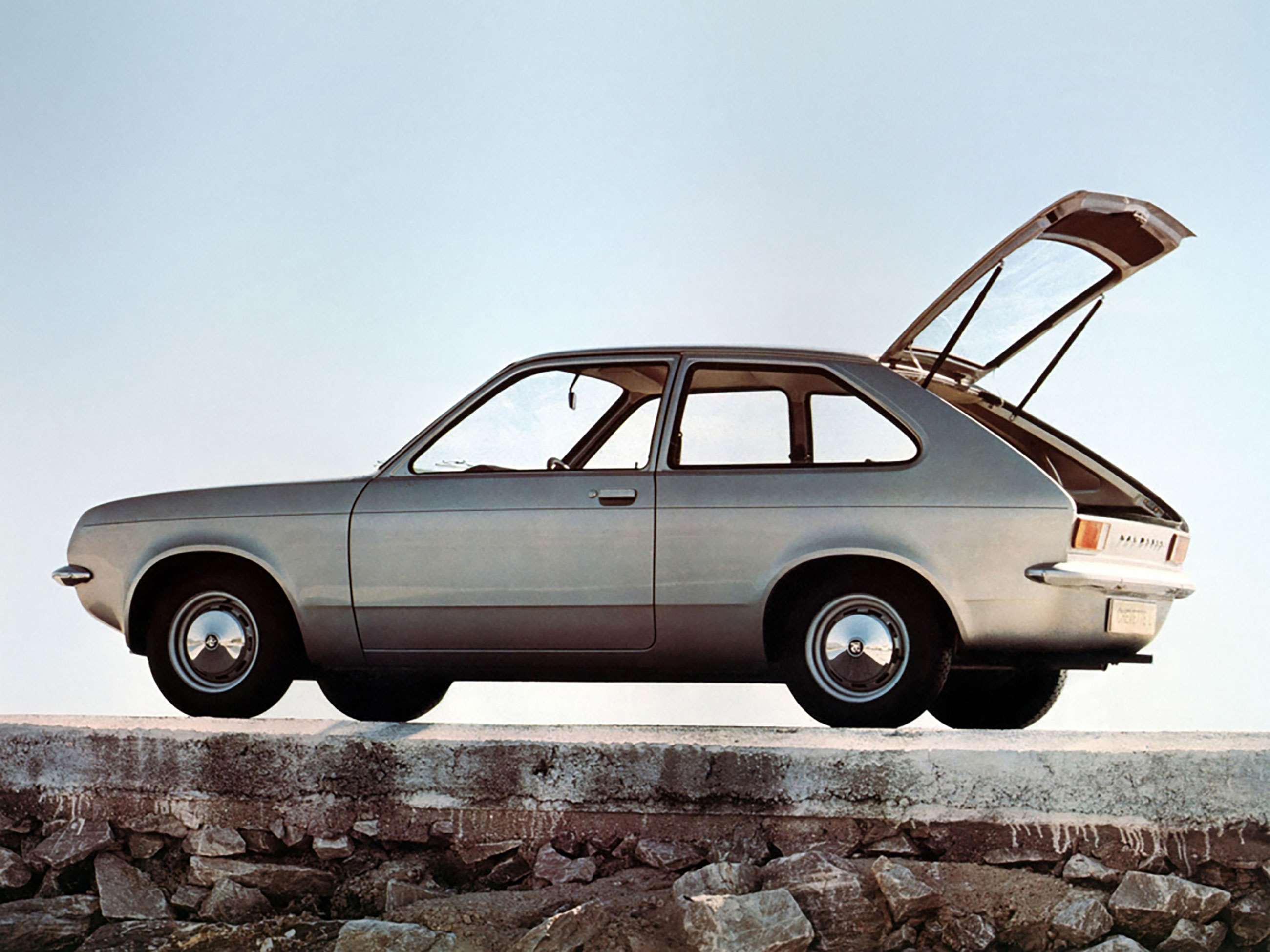 The eight best cars from the Geneva Motor Show... (1975) | GRR
