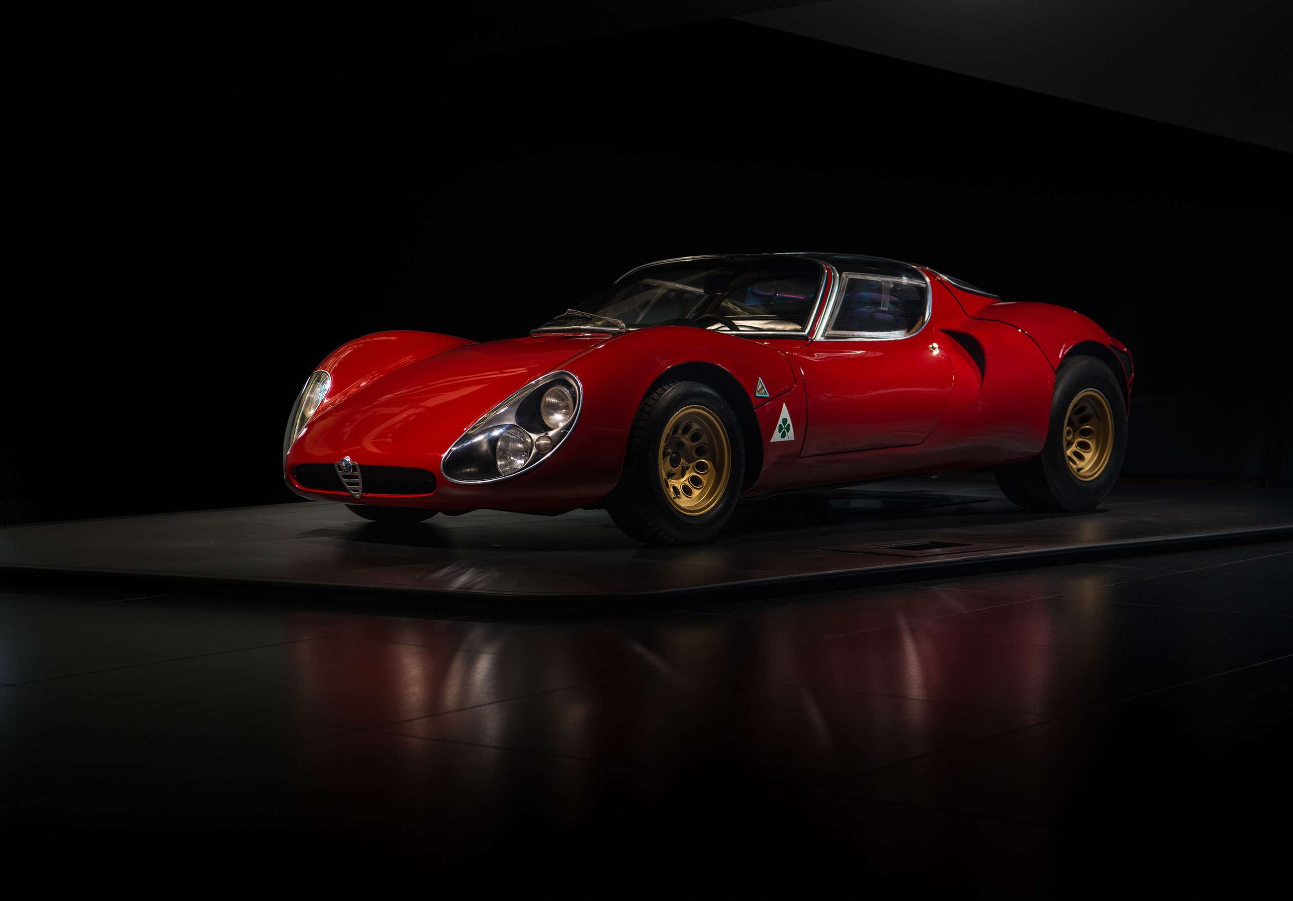 Alfa Romeo 33 Stradale Engine