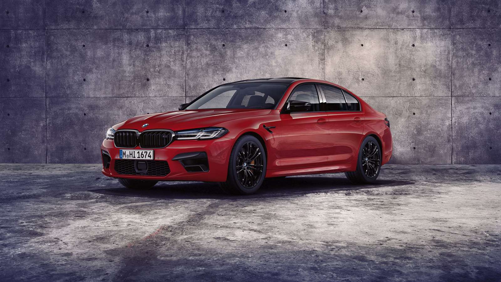 https://www.goodwood.com/globalassets/.road--racing/road/news/2020/6-june/bmw-m5-competition-2020/bmw-m5-competition-2020-goodwood-17062020.jpg?crop=(62,0,2538,1393)&width=1600