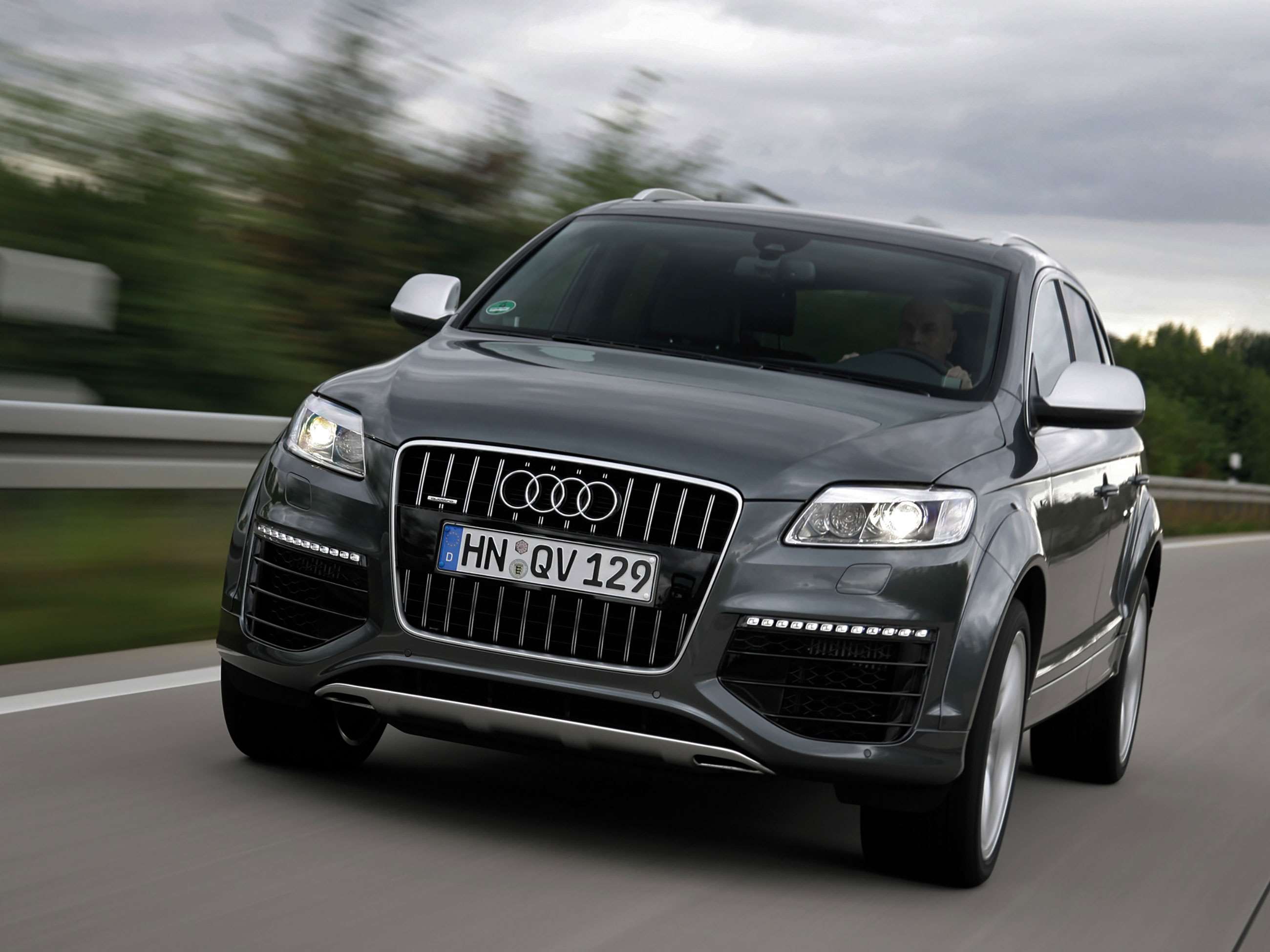 ауди q7 2009 года