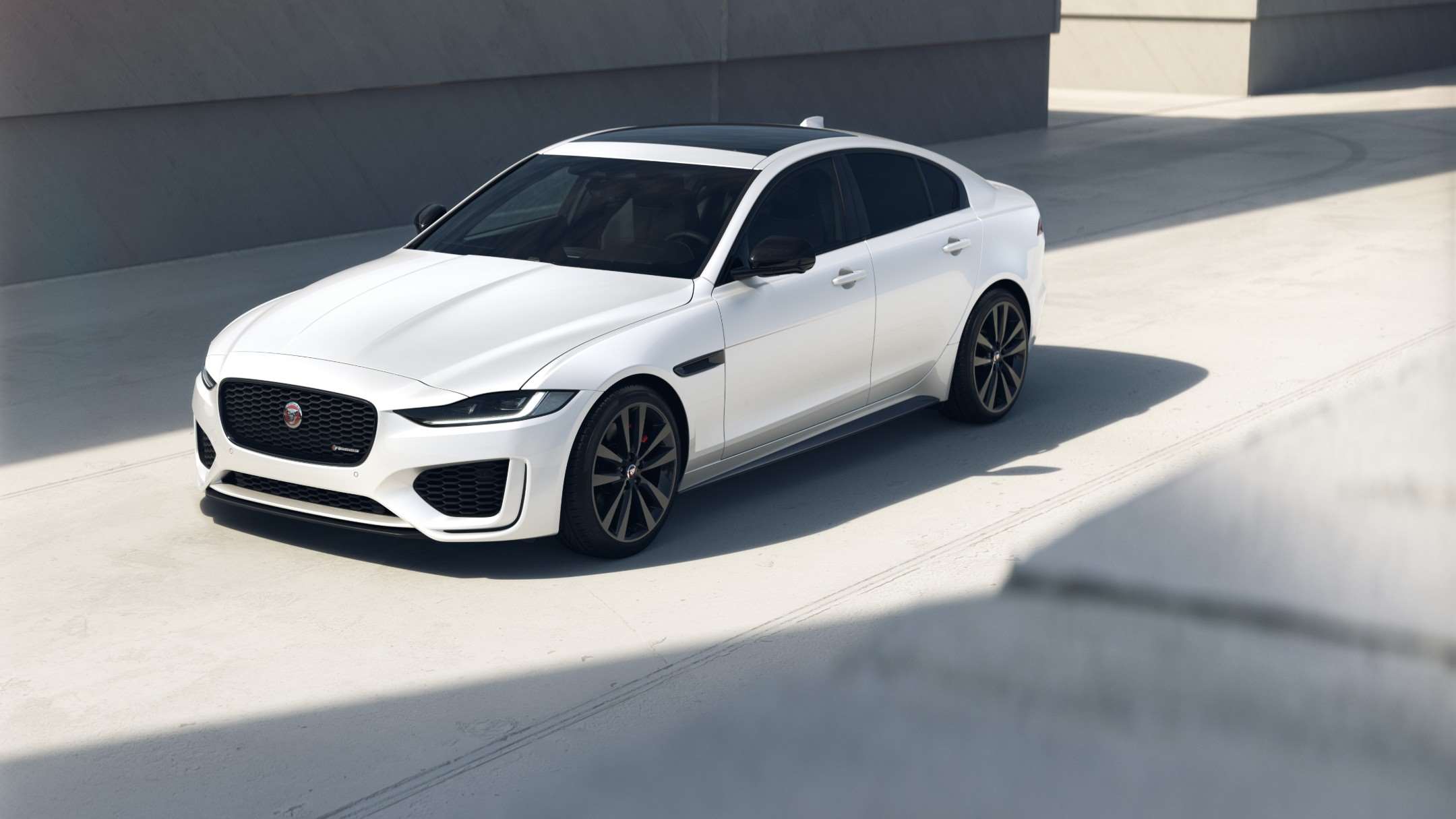 New Jaguar XE and XF Black Editions are classy sports saloons | GRR