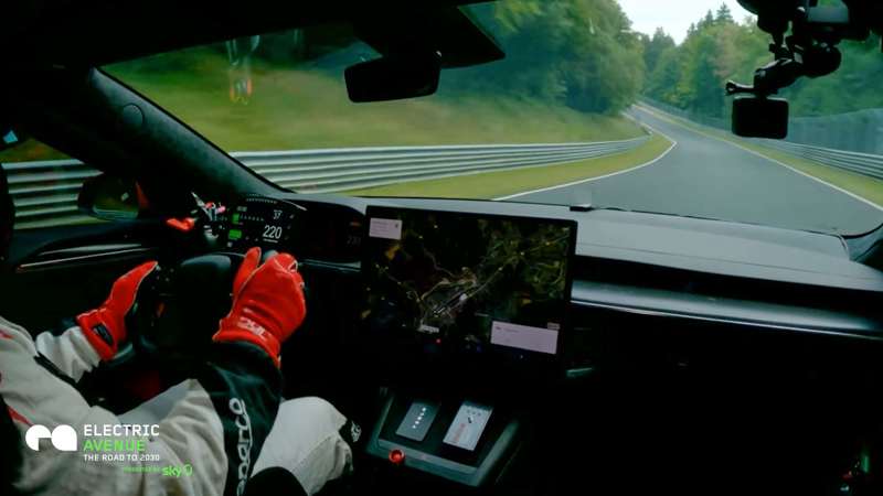 [Video] Tesla Model S Plaid sets Nürburgring 