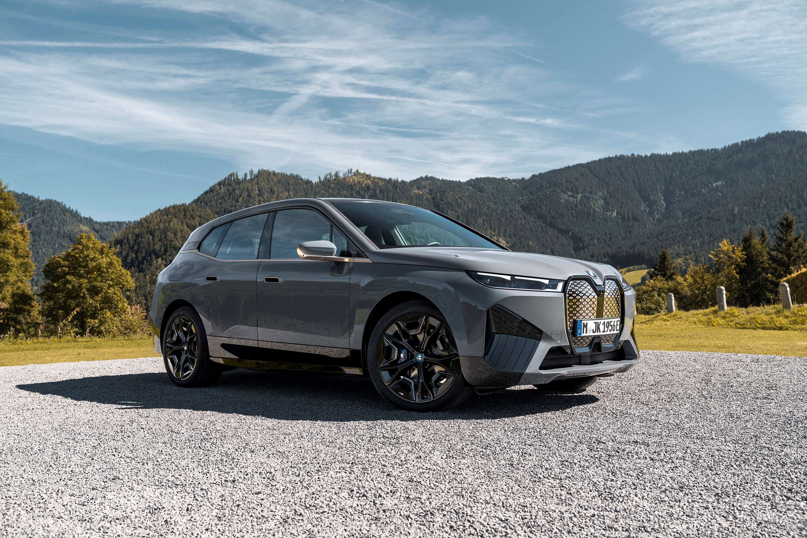 First all-electric M SUV packs 619PS punch | GRR