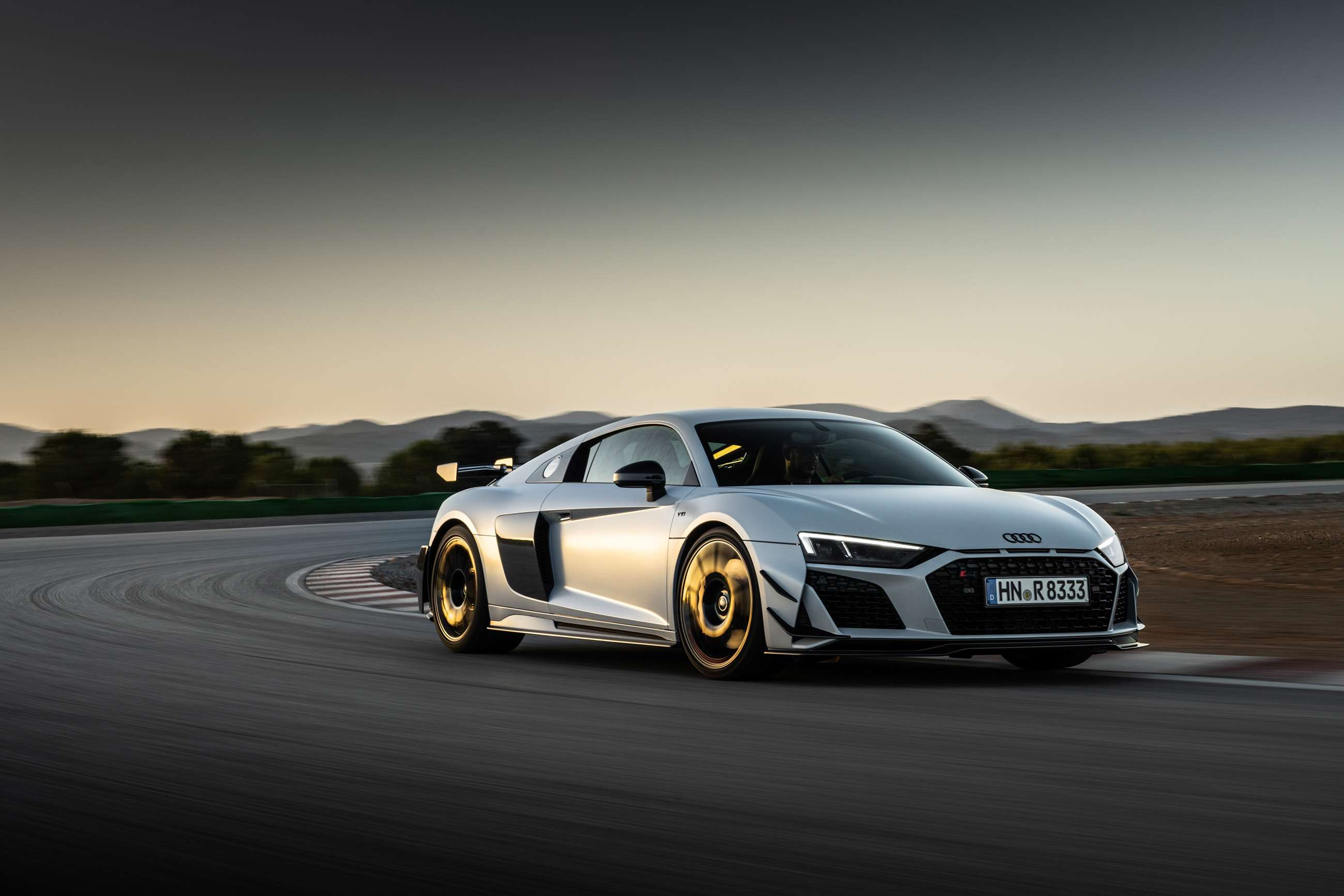 New R8 GT is the last Audi V10 supercar GRR