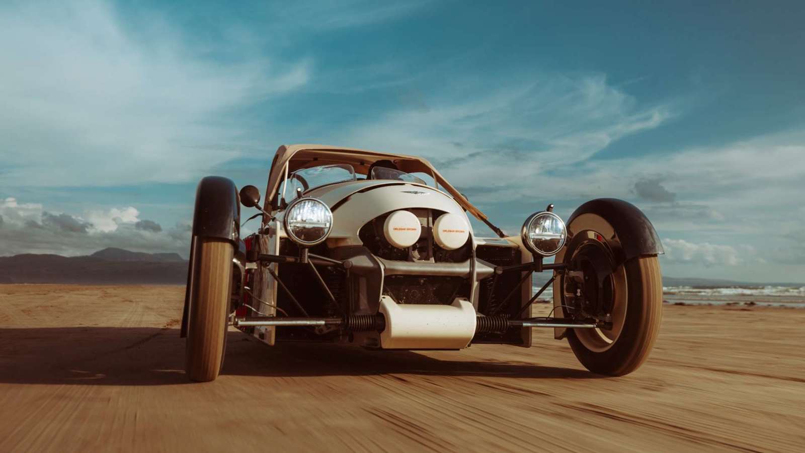 Morgan x OB Super 3 is the ultimate sportscar Christmas gift