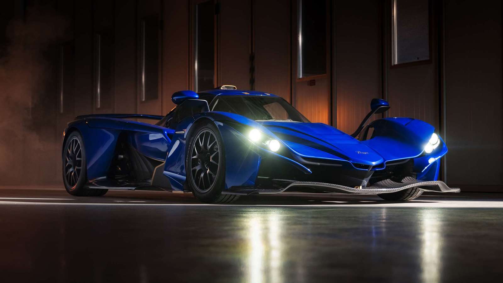 New Praga Bohema is a 700PS roadlegal hypercar GRR