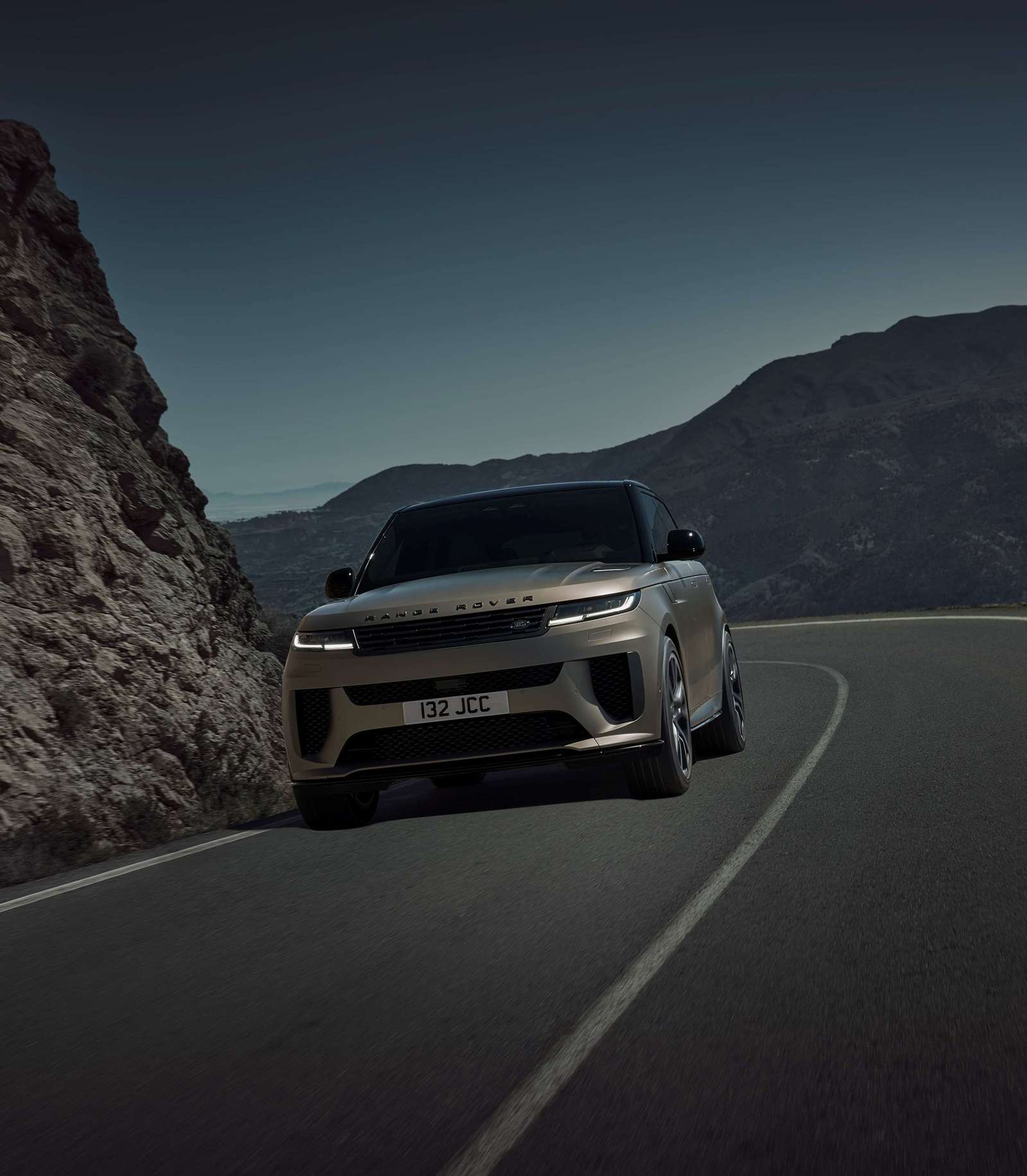 The nose of the 2023 Range Rover Sport SV