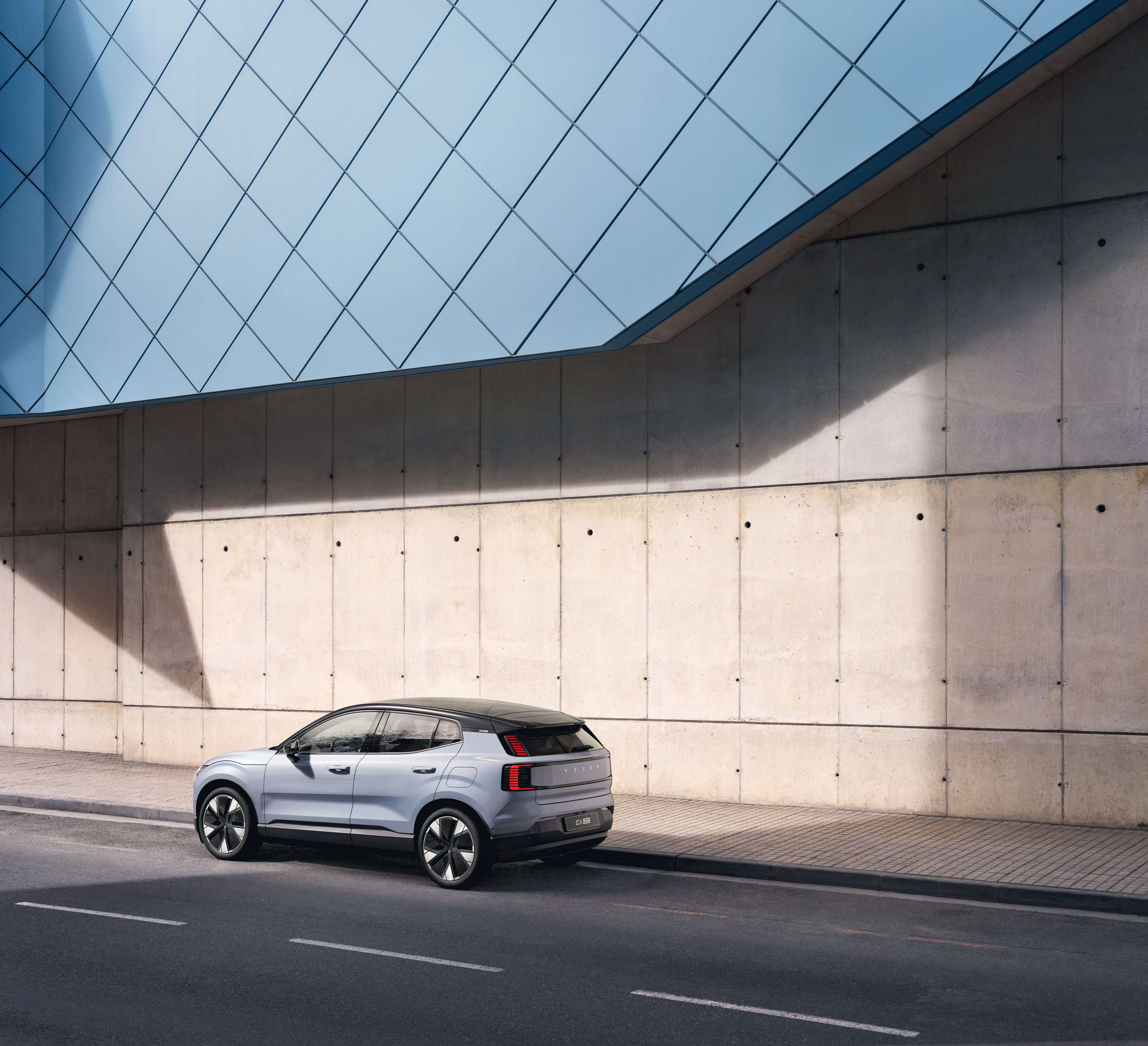 Electric EX30 is the fastest Volvo ever | GRR
