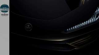 list-lotus_chapman_bespoke_eletre_black_gold_bonnet_detail_200324.jpg