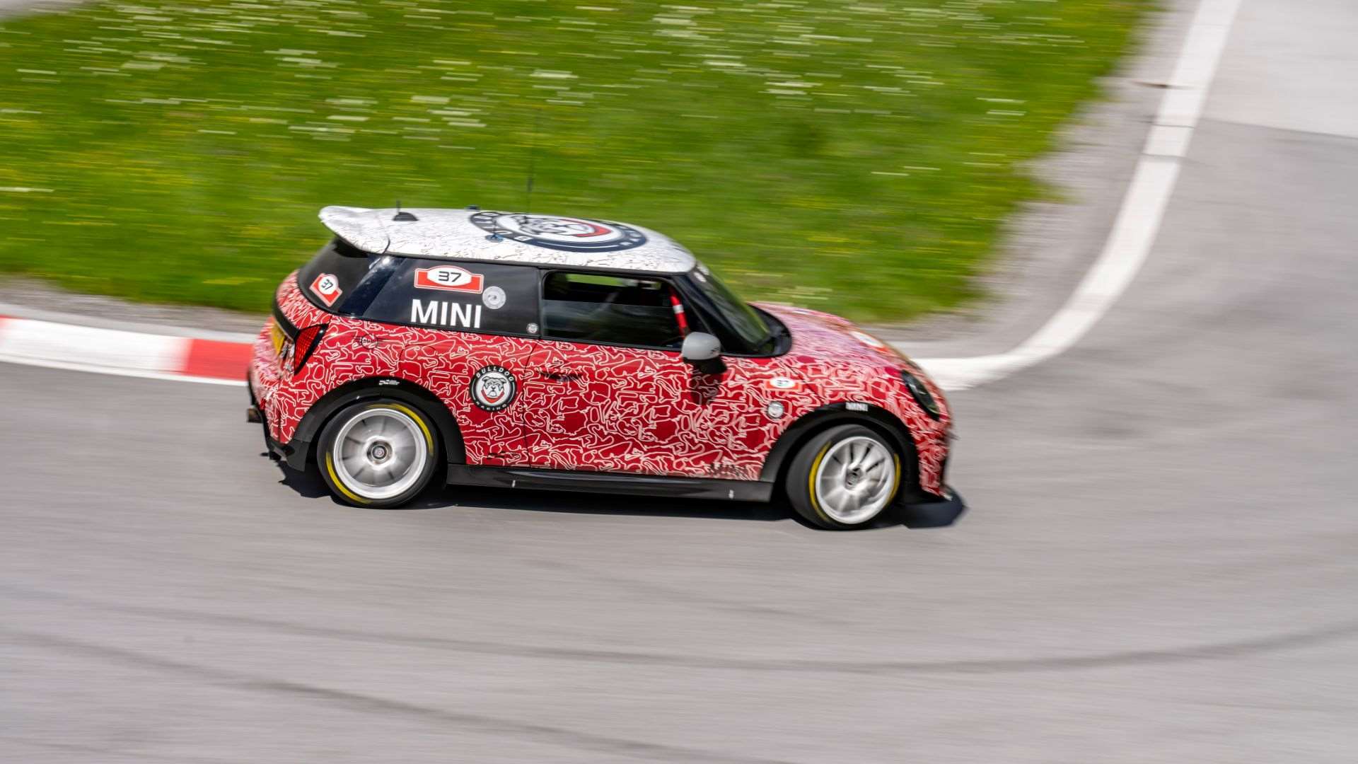 Too Mini Petrol-powered 2024 Mini JCW to race at the Nürburgring 24 | GRR