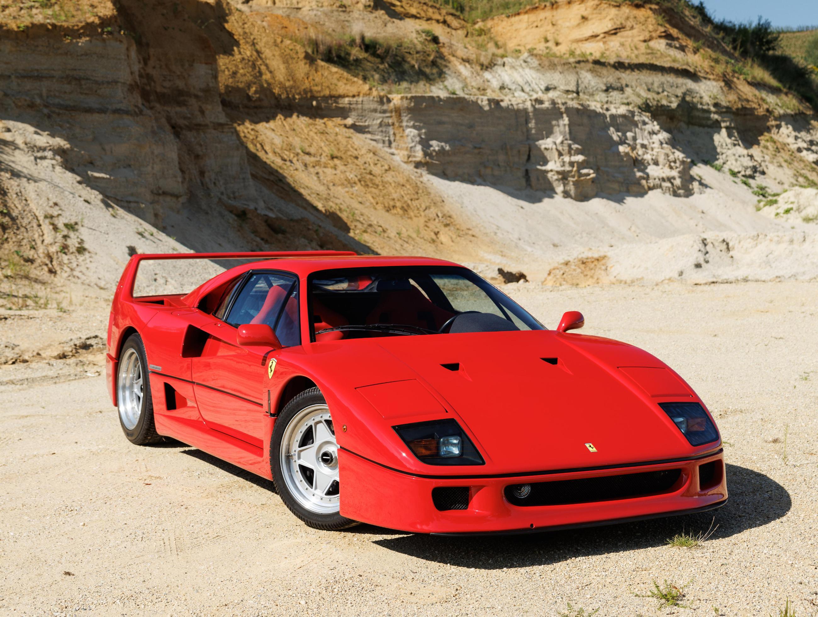 Ferrari_F40_front.jpg
