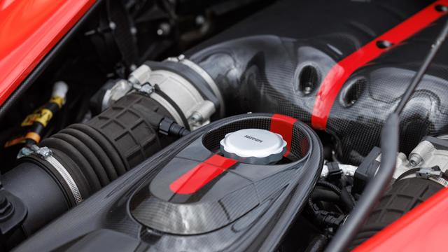 LaFerrari_engine.jpg