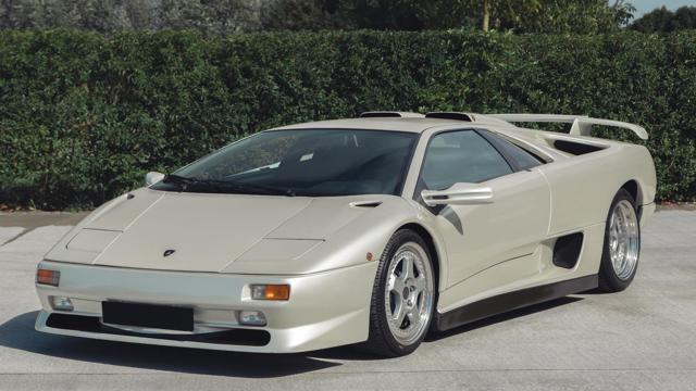Lamborghini_Diablo_front.jpg