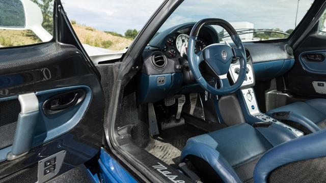 Maserati_MC12_interior.jpg