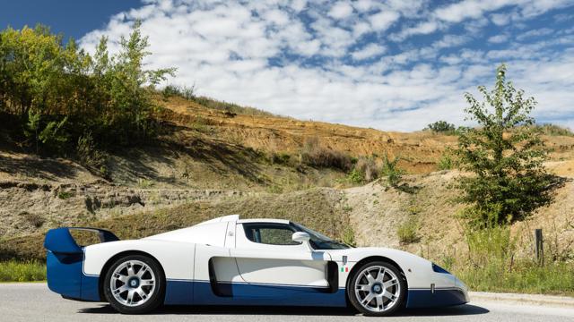 Maserati_MC12_profile.jpg