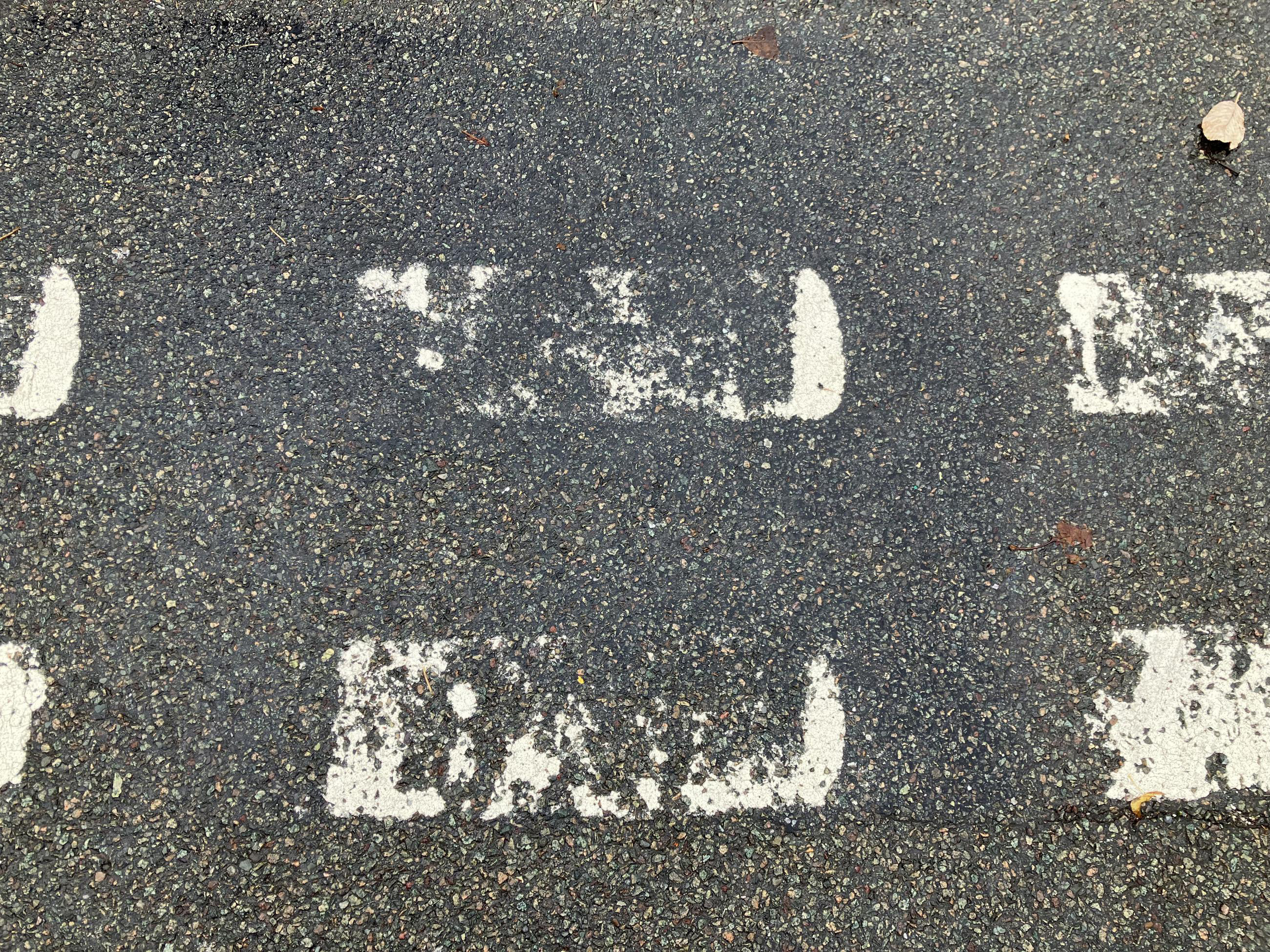 road markings opinion 01.jpg