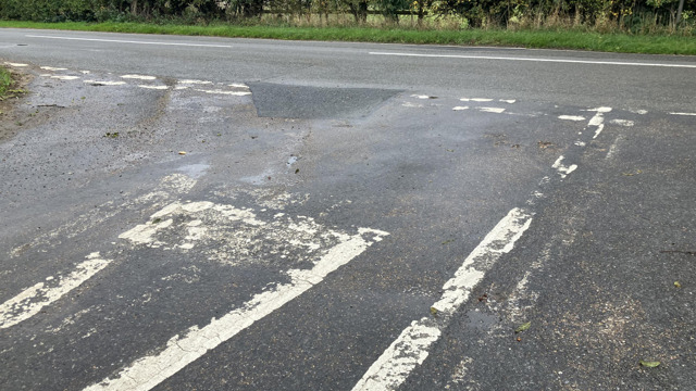 road markings opinion 06.jpg