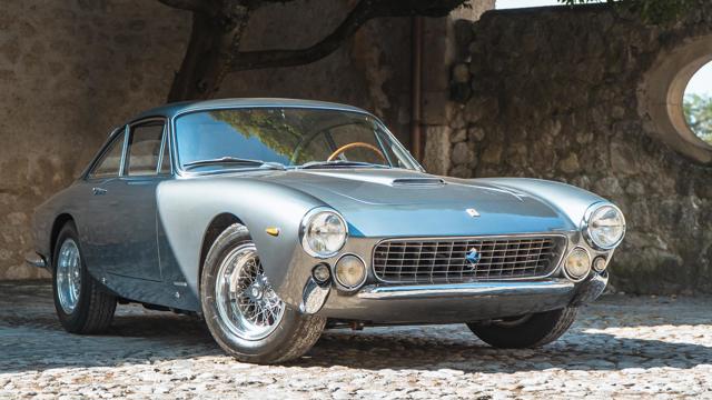 Ferrari_250_Lusso_front.jpg