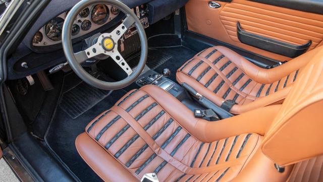 Ferrari_Dino_interior.jpg