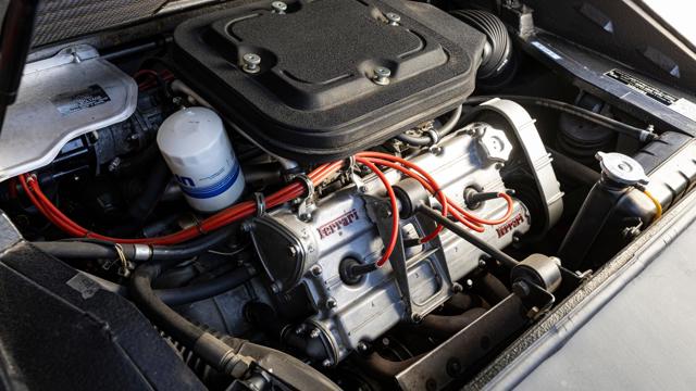 B_Ferrari_308_engine.jpg