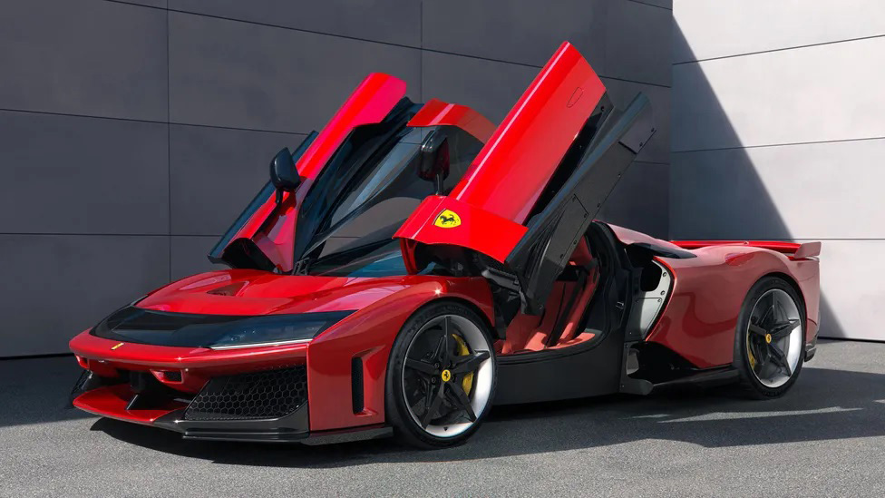 Ferrari-F80-2 copy.jpg