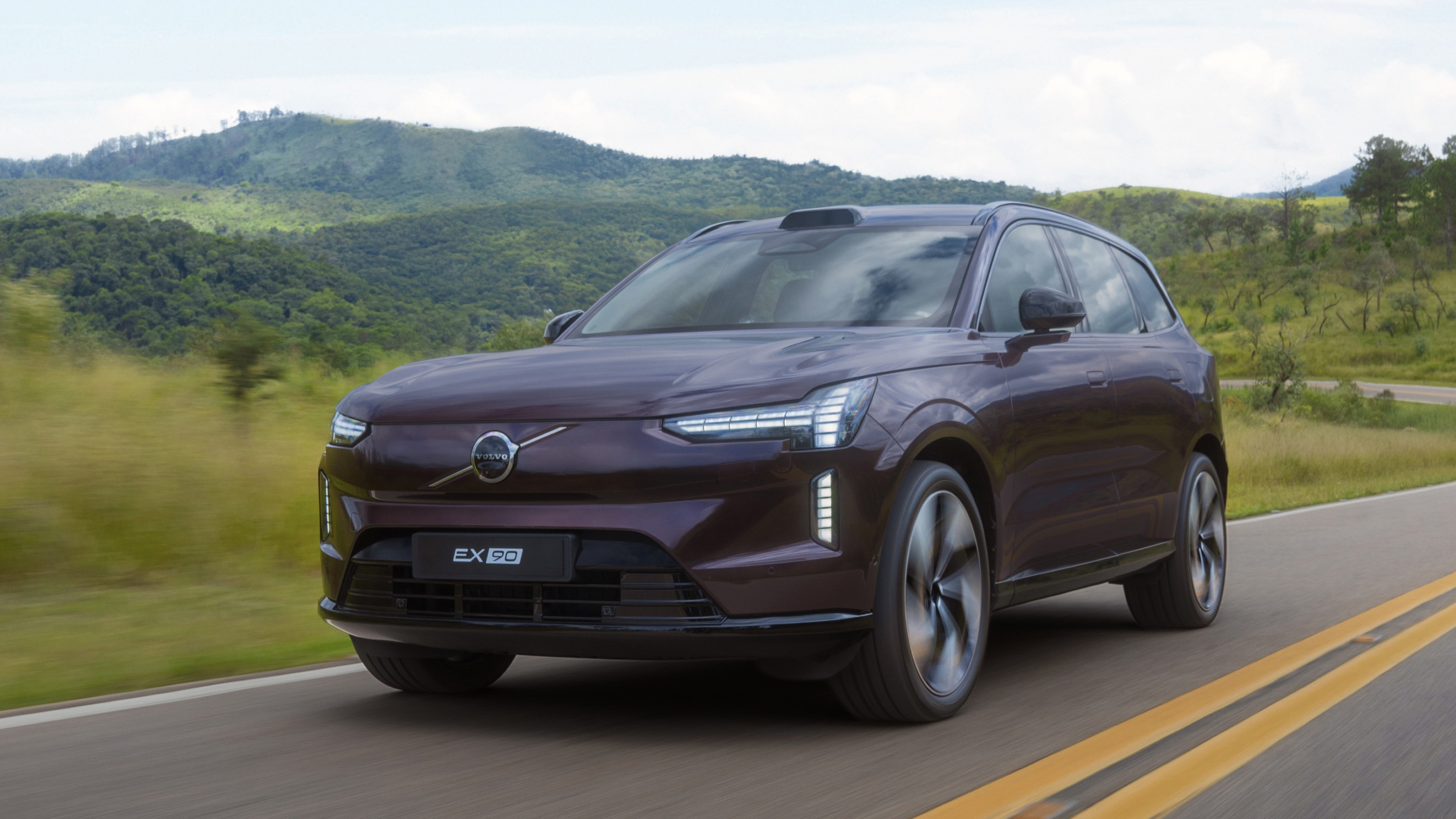 Volvo EX90 copy.jpg