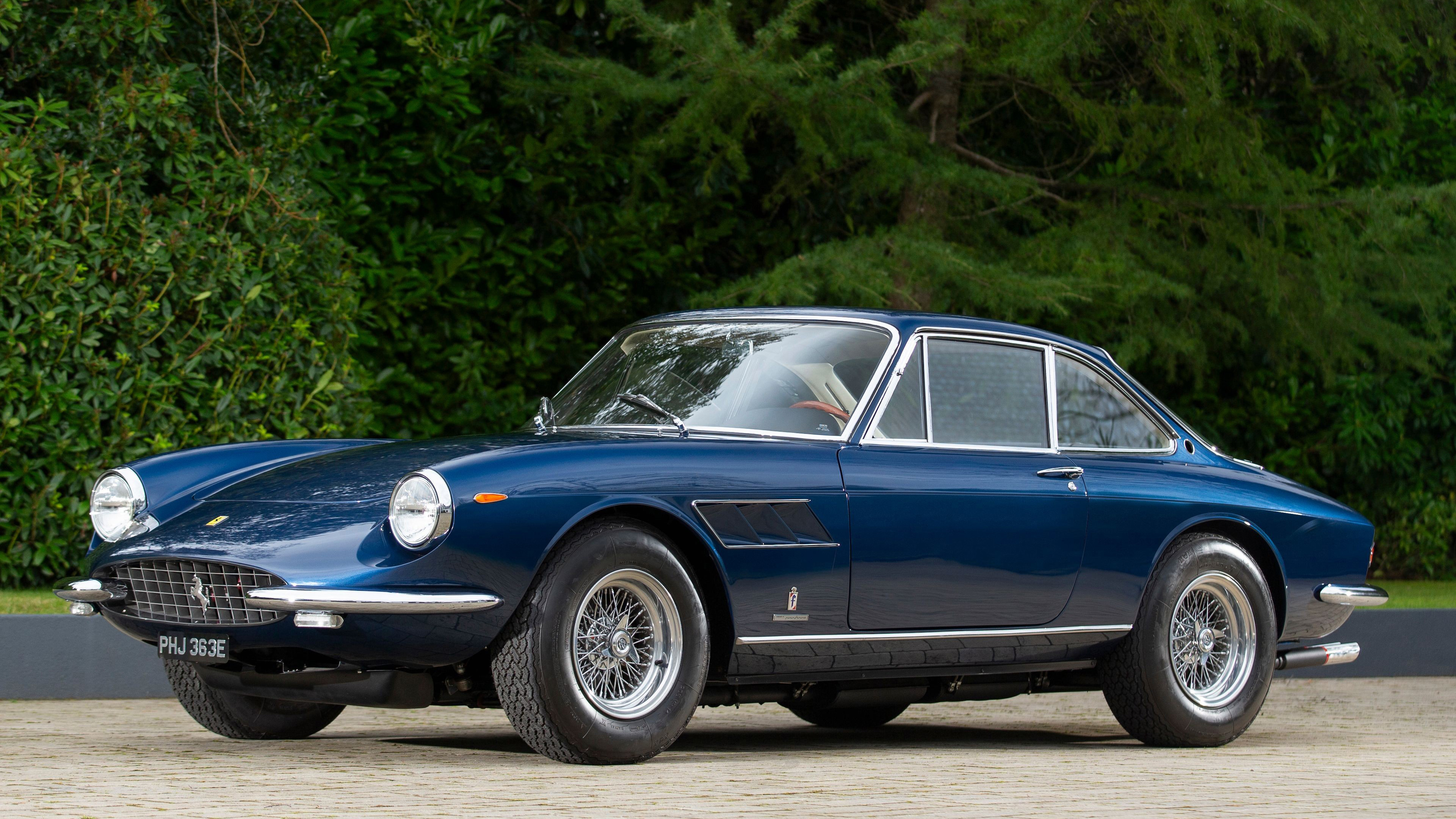 82mm  Ferrari 330 GTC Coupe copy.jpg