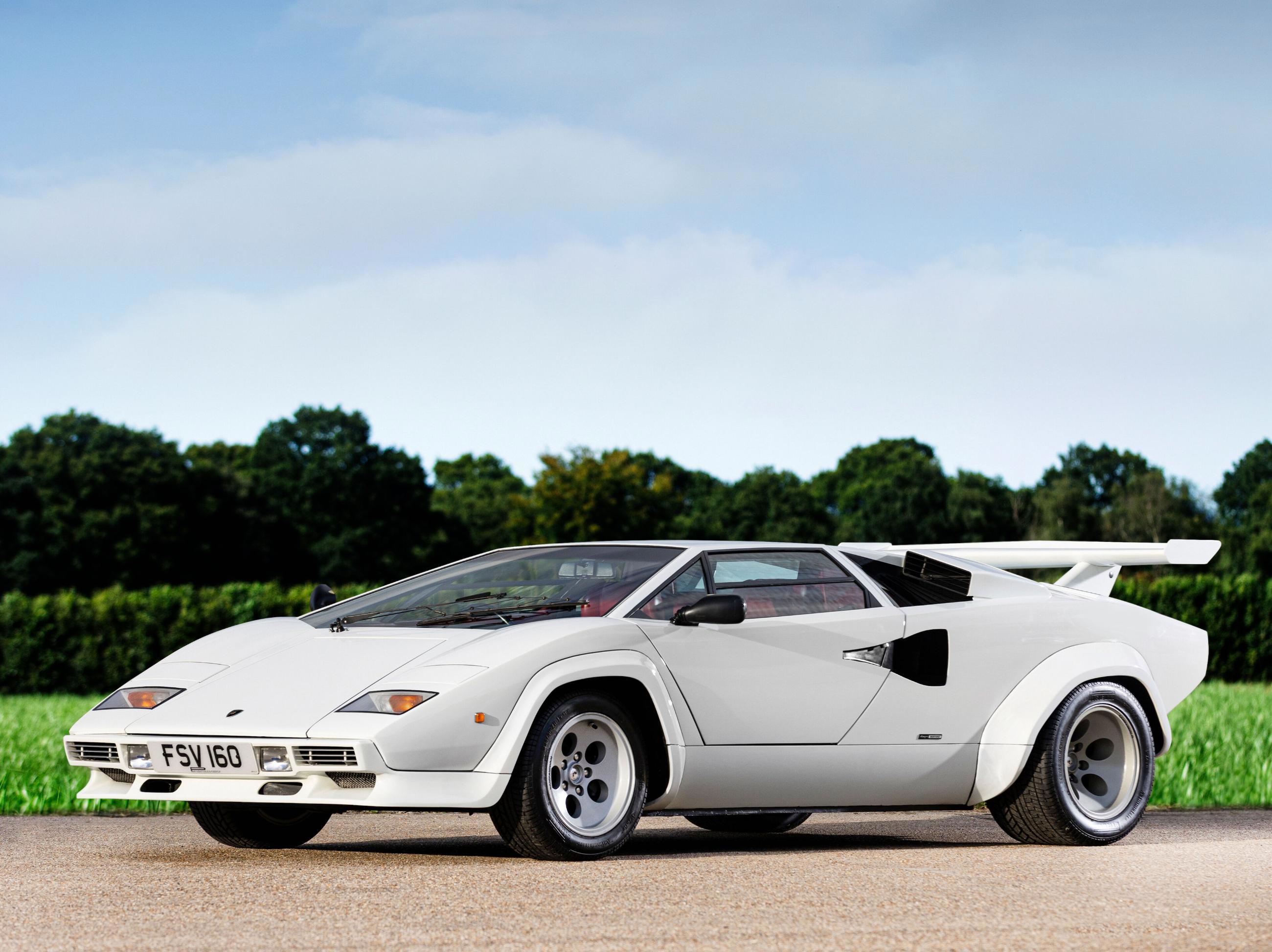 Lamborghini Countach LP400S.jpg
