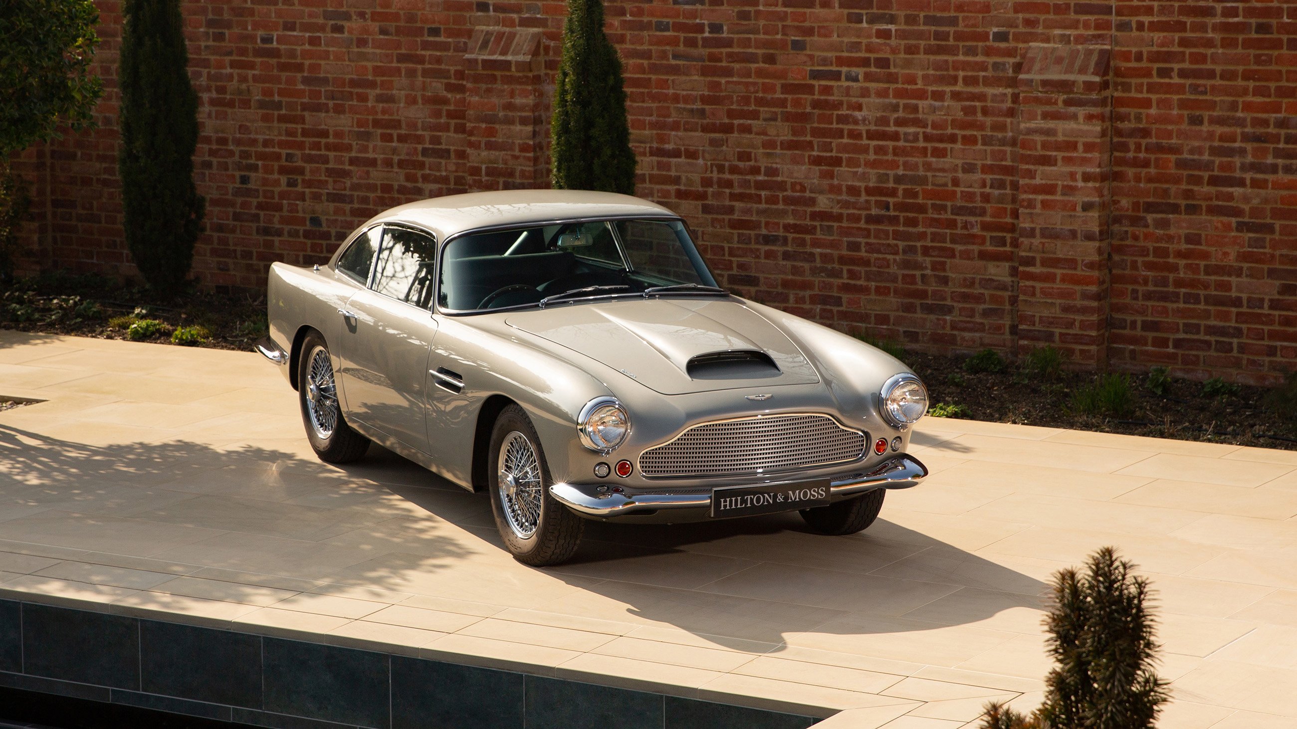 Aston Martin DB4 2026 01.jpg