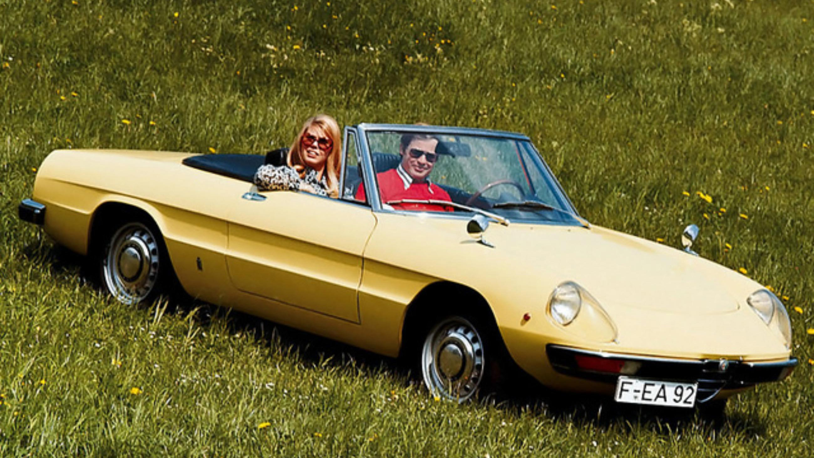 Alfa_Spider copy.jpg