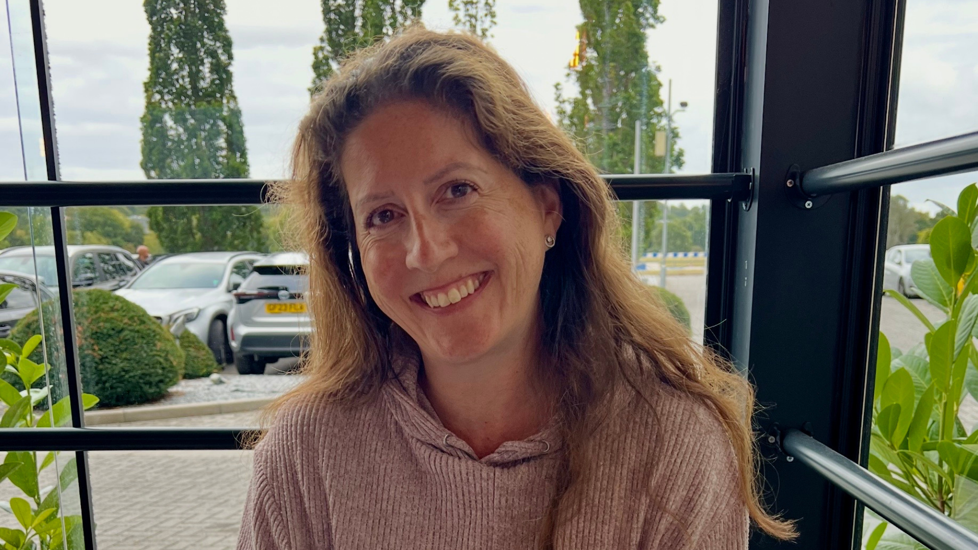 Julie McClelland.png