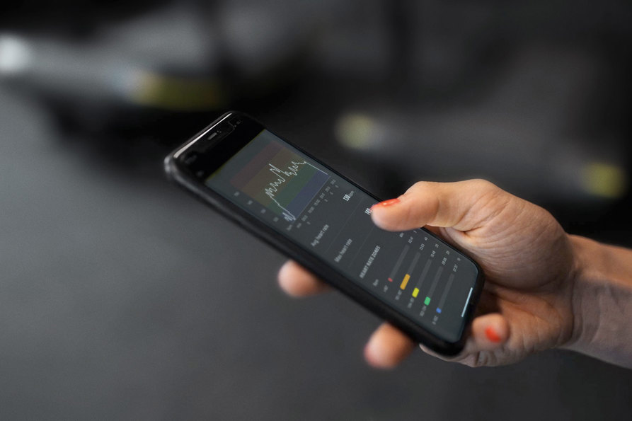 technogym-phone-app.jpg