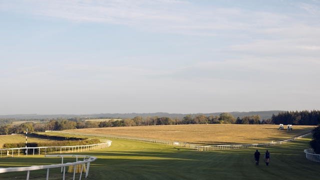 Sun rising over Goodwood Racecourse and the Sussex Downs. Ph. by Max Carter.jpg