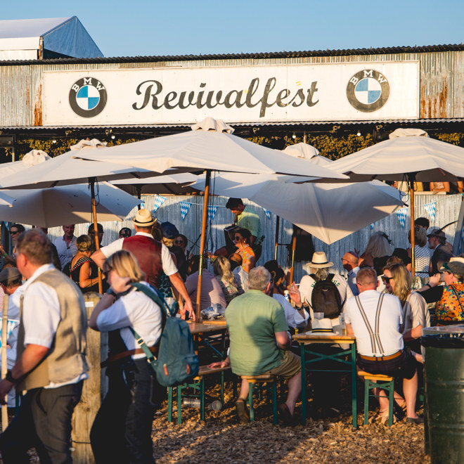 02_revivalfest.jpg